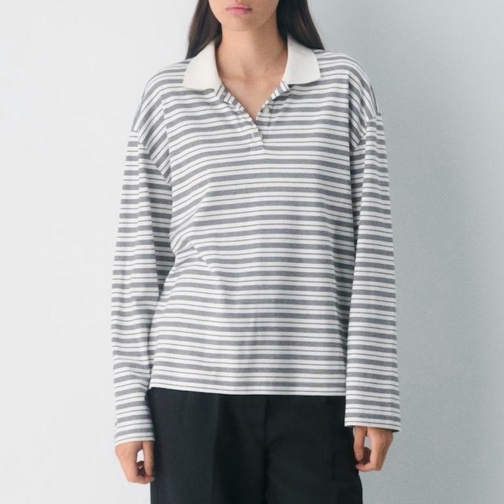 Aritzia interlock Striped Gray and White Women's Top